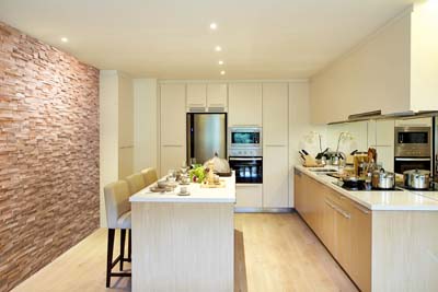 Rosa wall panel in kitchen 