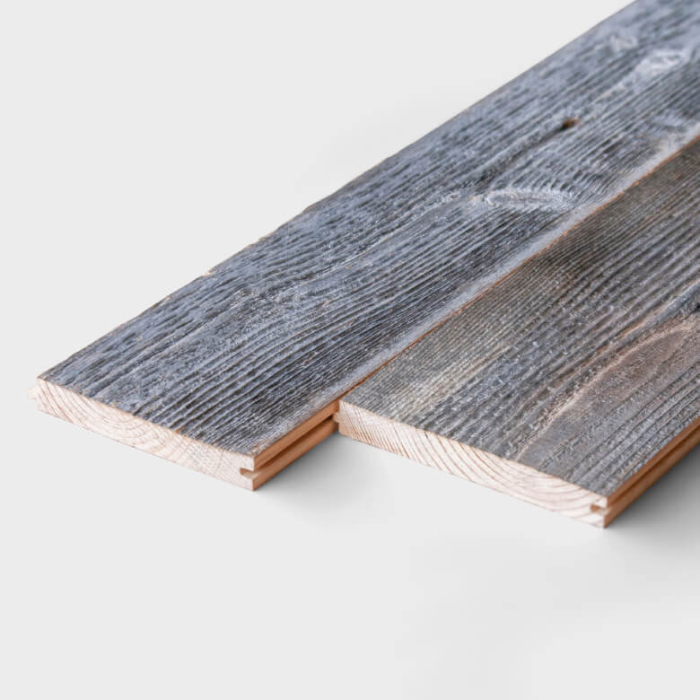 Planches en bois brûlés au soleil avec rainure et languette