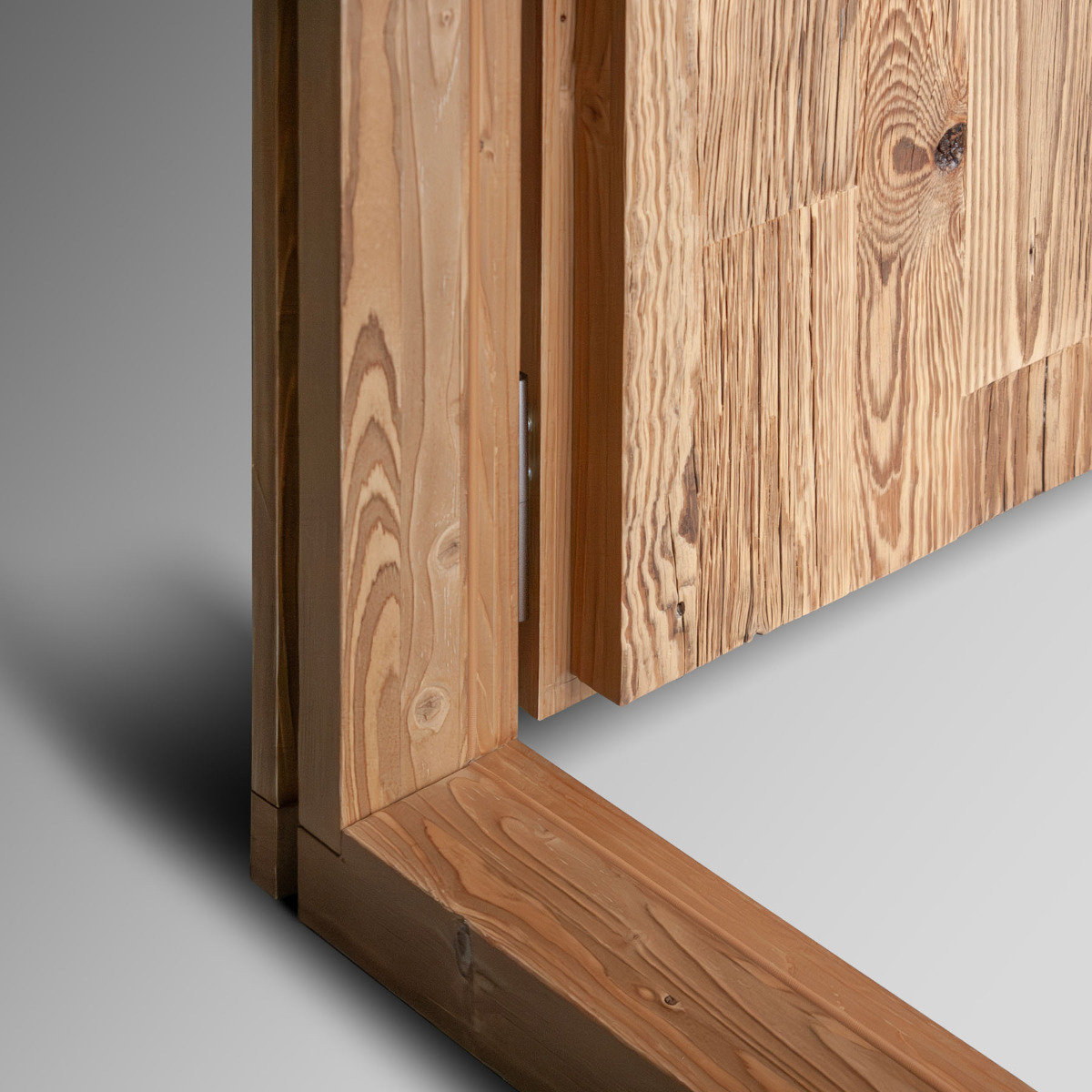 Porte en vieux bois – Vertical