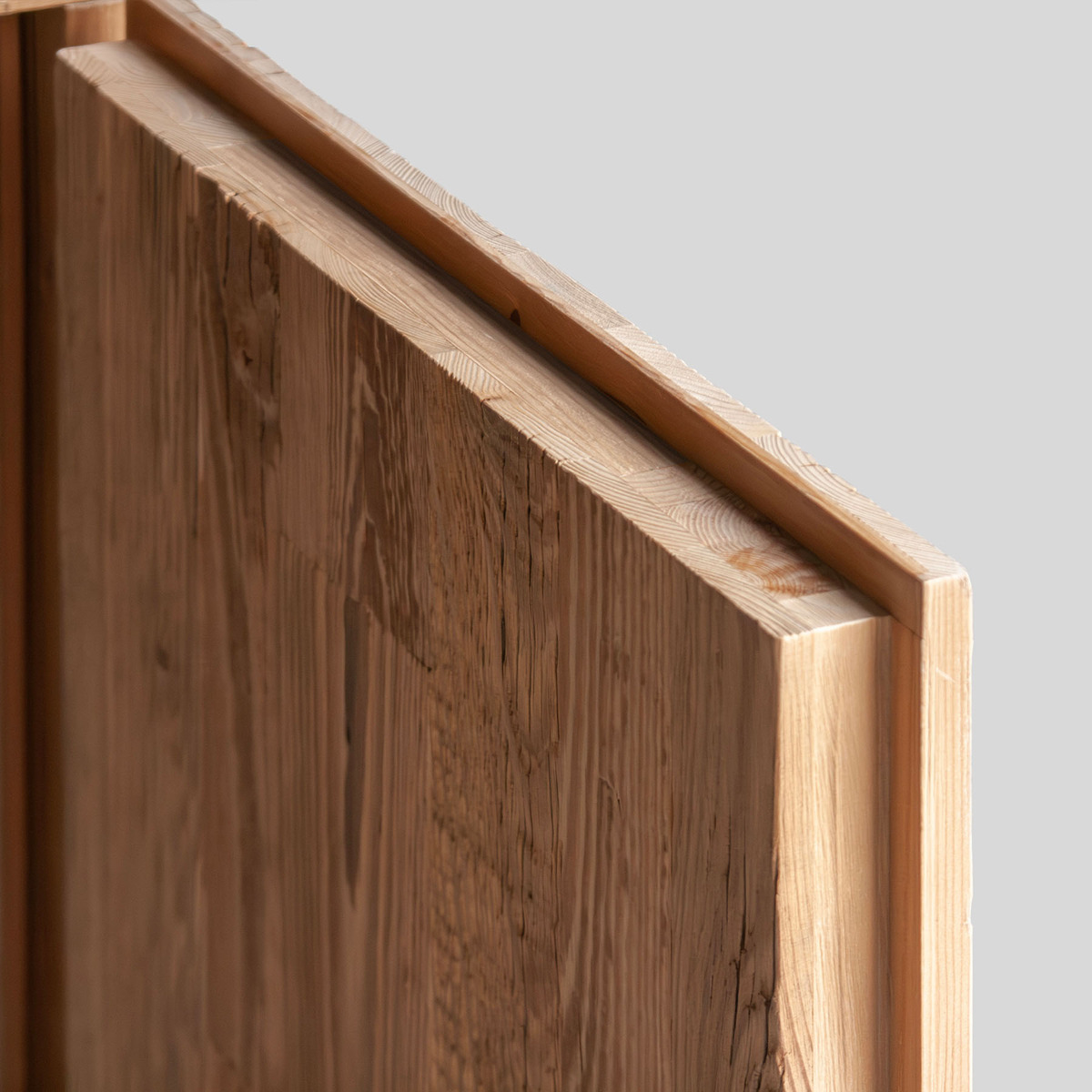 Porte en vieux bois – Vertical