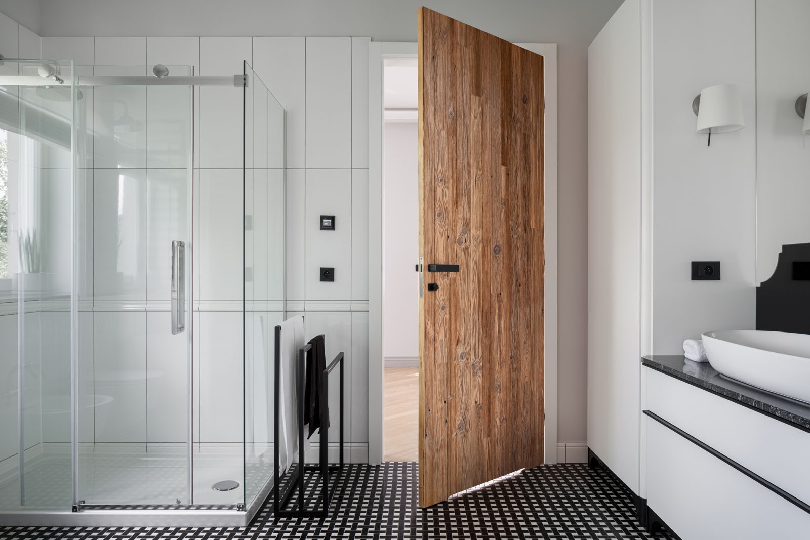 Porte en vieux bois – Vertical