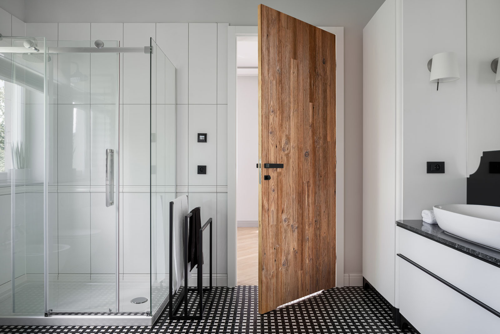 Porte en vieux bois – Vertical